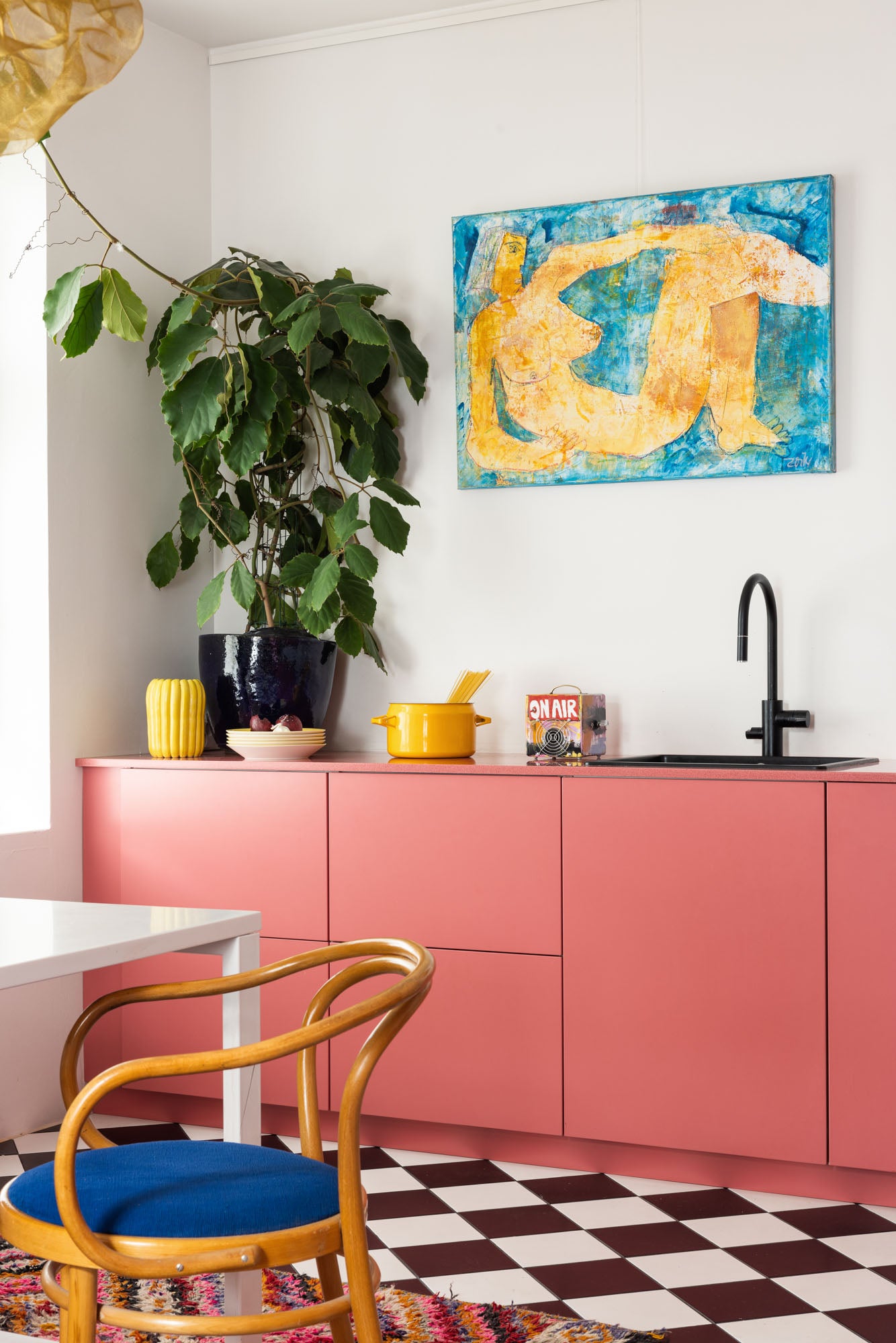Thonet look a like ruokatuolit