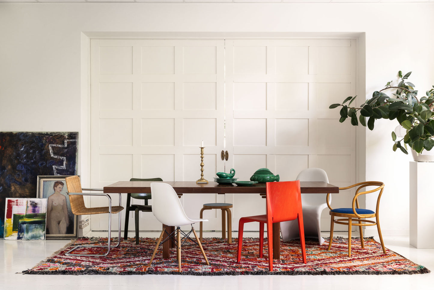 Thonet look a like ruokatuolit