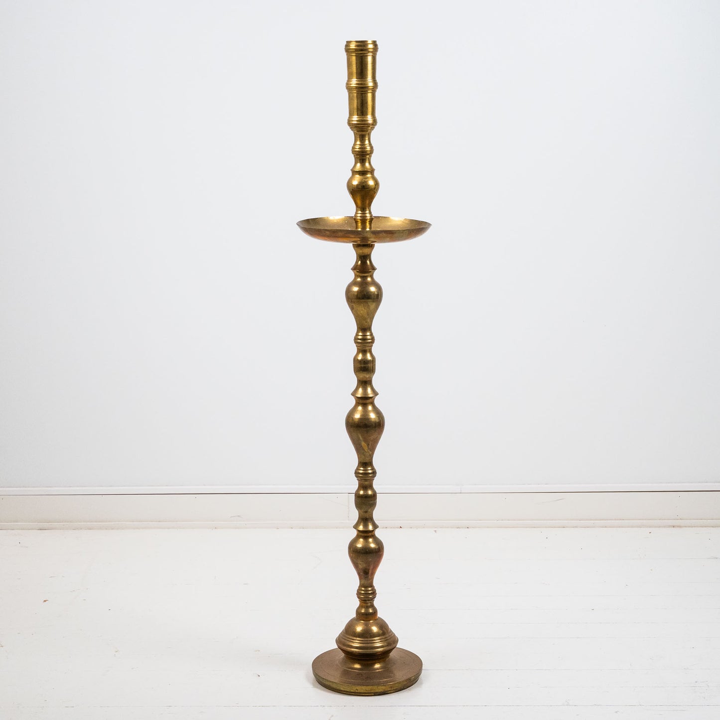 Iso kynttiläteline, messinki, 124 cm