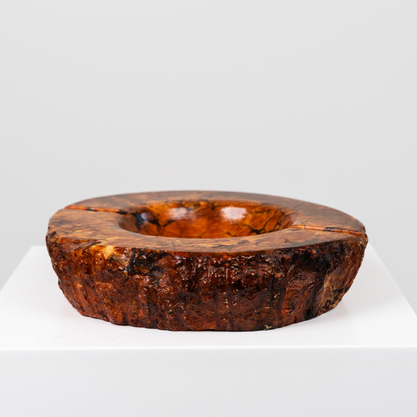 Alabasteri tuhkakuppi