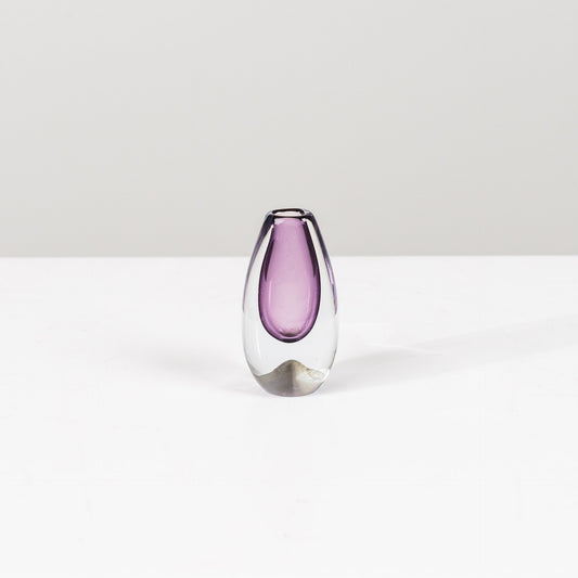 Violetti erittäinminimaljakko