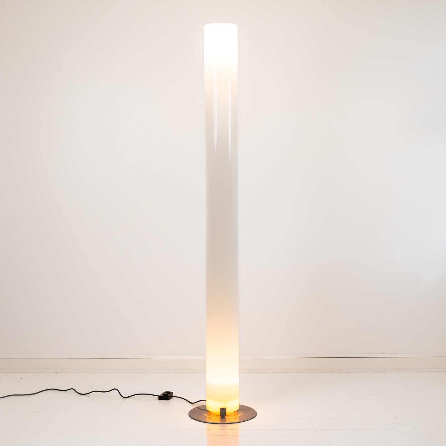 Stylos-lattiavalaisin, Flos