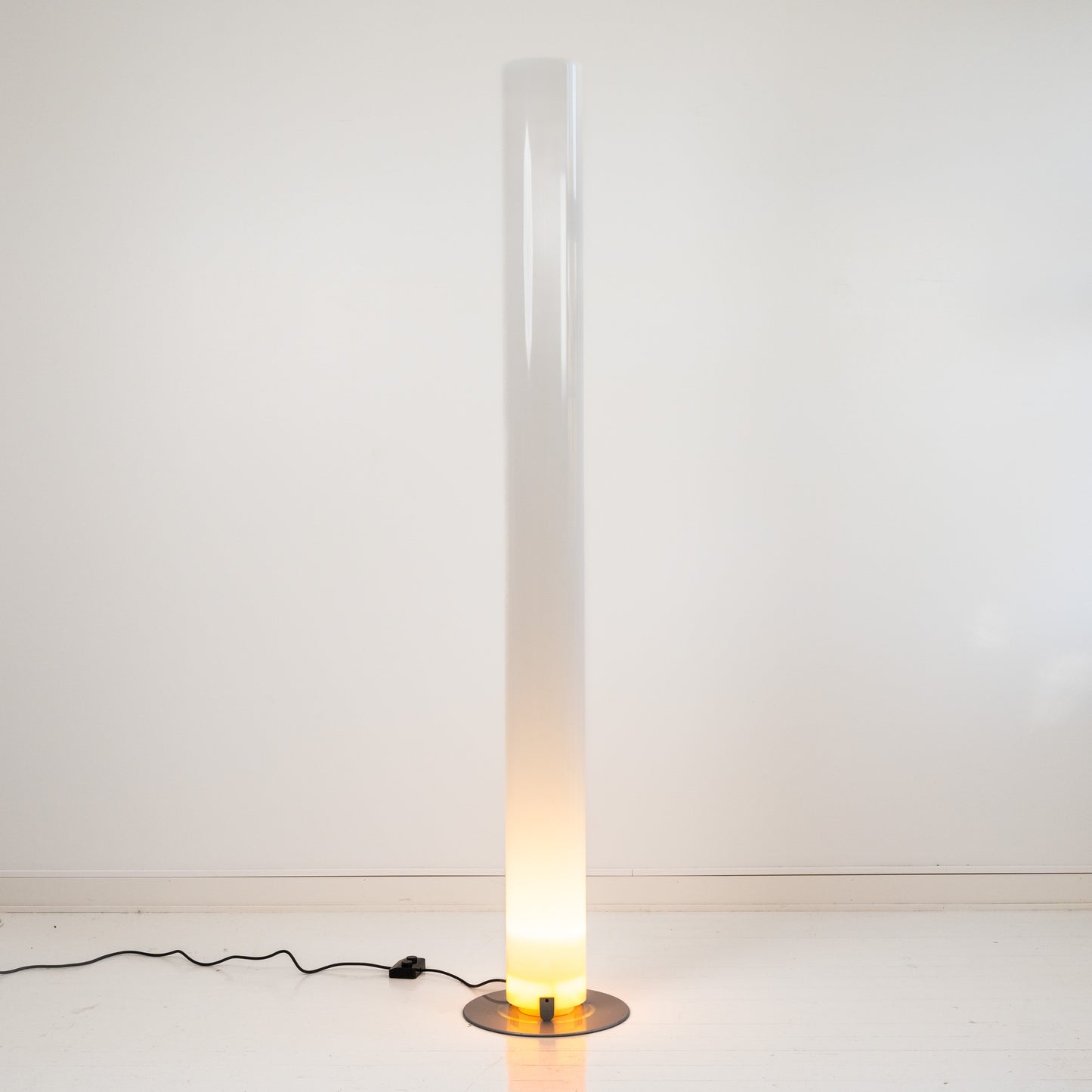 Stylos-lattiavalaisin, Flos