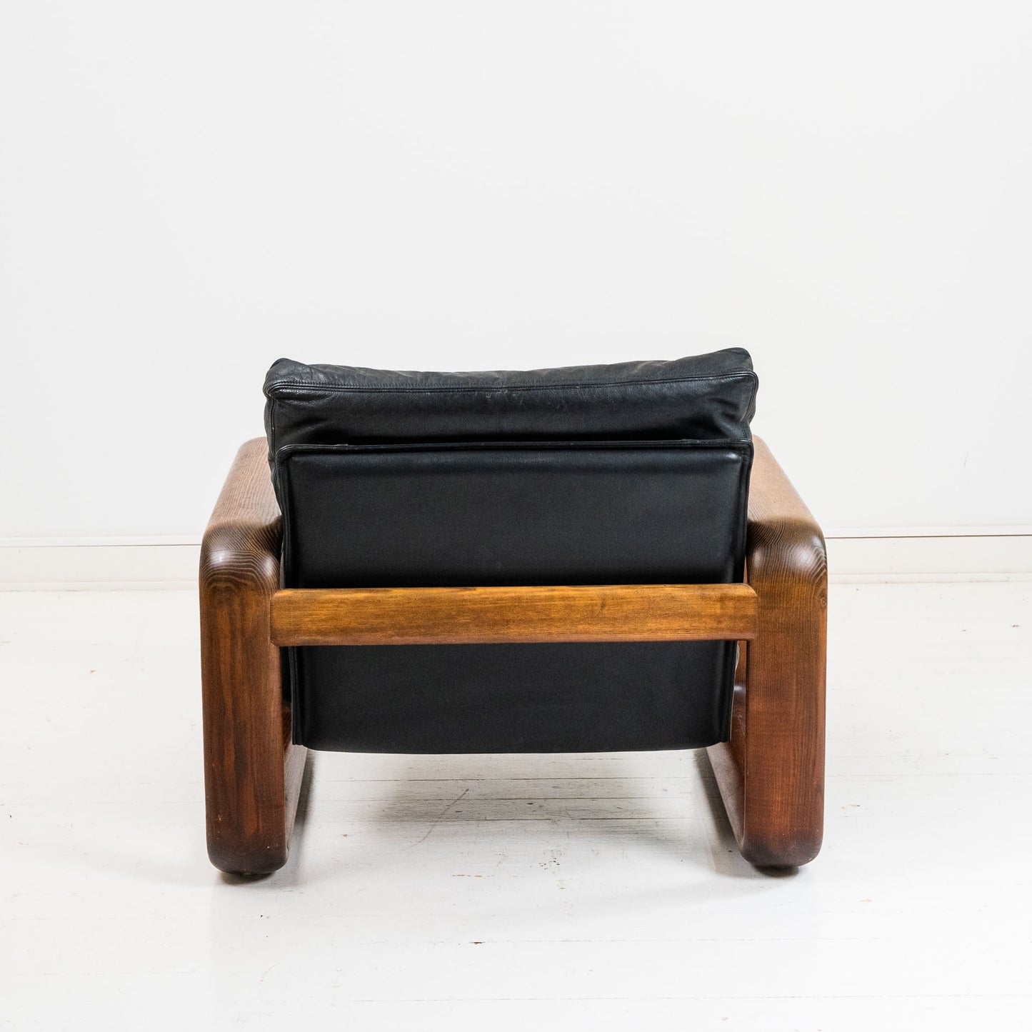Hombre-nahkatuoli, Rosenthal, Burkhard Vogtherr