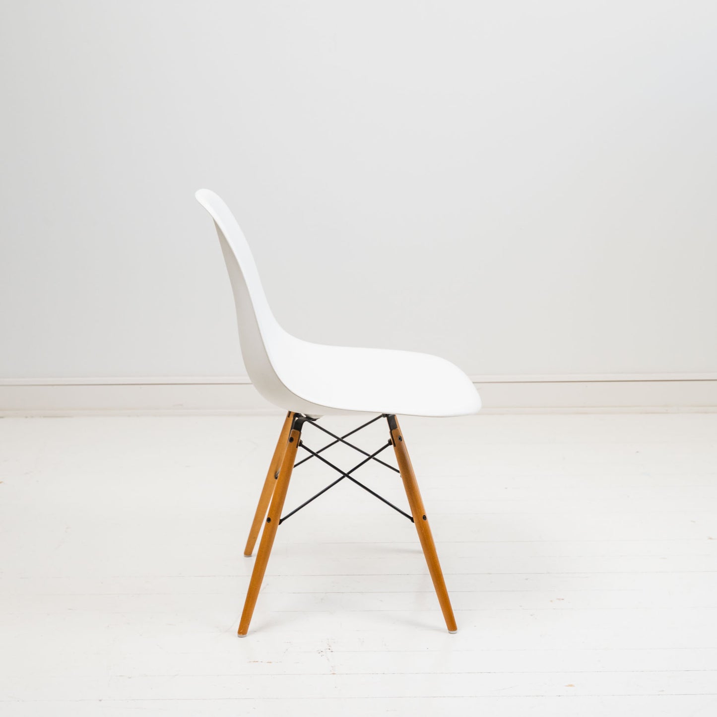 Vitra Eames DSW Re -tuoli, 4 kpl
