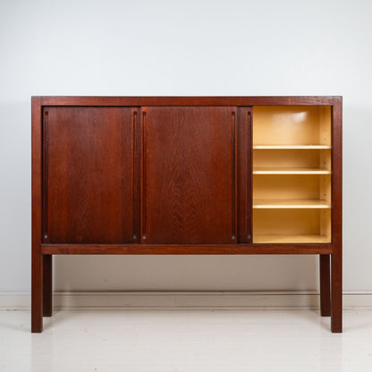 Carl Gustaf Hiort af Ornäs, "Näyttely-astiakaappi", korkea