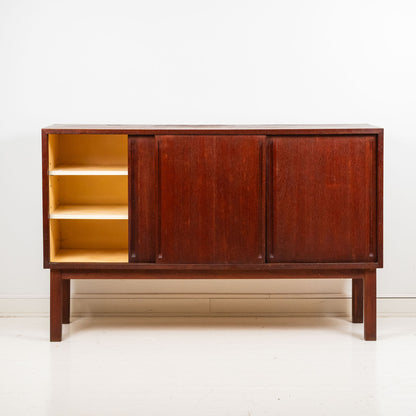 Carl Gustaf Hiort af Ornäs, "Näyttely-astiakaappi", matala