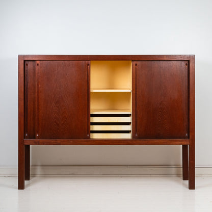 Carl Gustaf Hiort af Ornäs, "Näyttely-astiakaappi", korkea