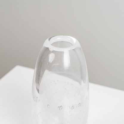 Kirkas lasimaljakko kuplilla, Nuutajärven uniikki opiskelijatyö