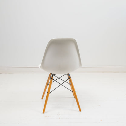 Vitra Eames DSW Re -tuoli, 4 kpl