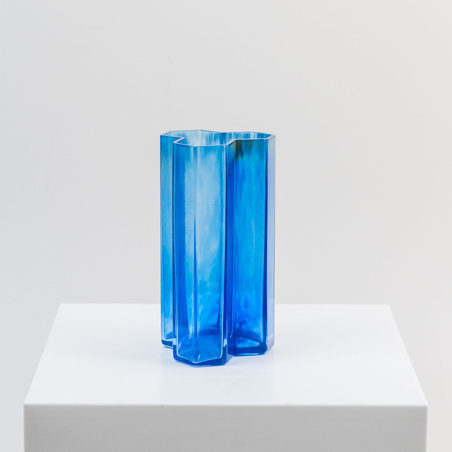 Bertil Vallien vaasi, Kosta Boda